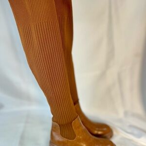 NEW! Chic Newbella Brown Over-the-Knee Sock Boots Size:5